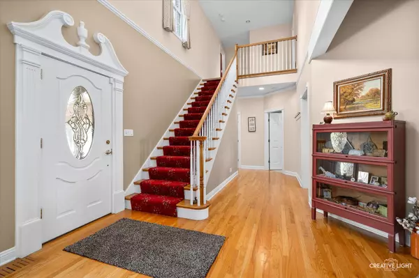 Sugar Grove, IL 60554,956 Pembridge PL