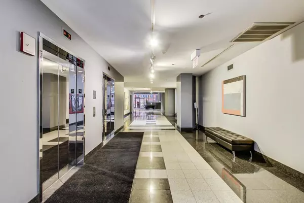 Chicago, IL 60654,333 W Hubbard ST #704