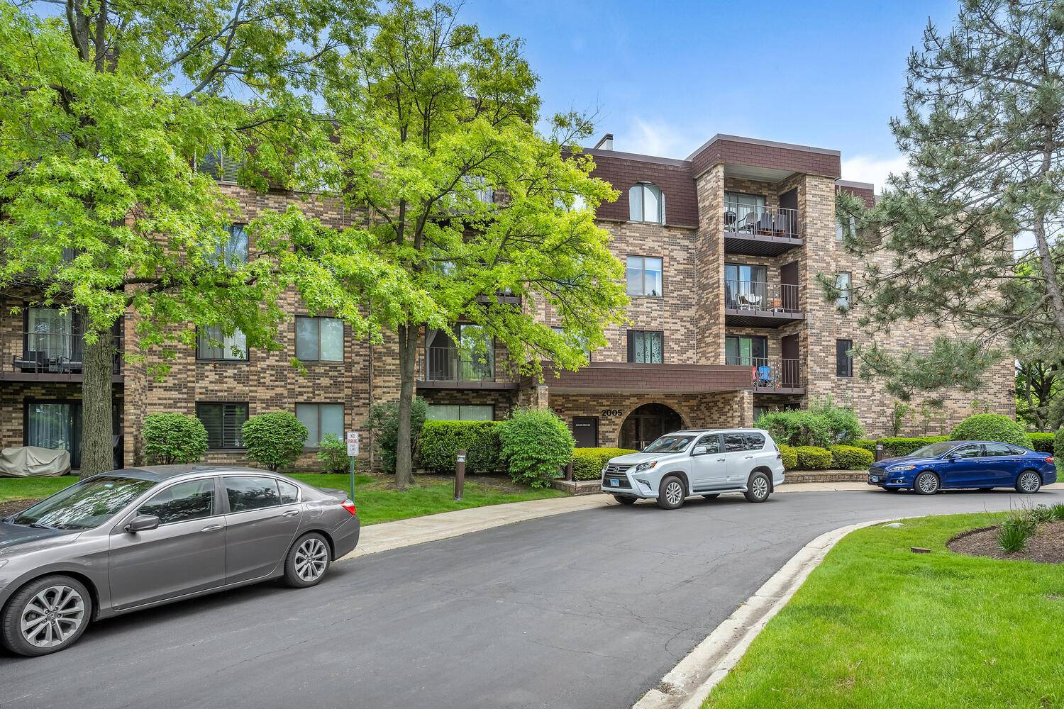 2005 Valencia DR #207D, Northbrook, IL 60062