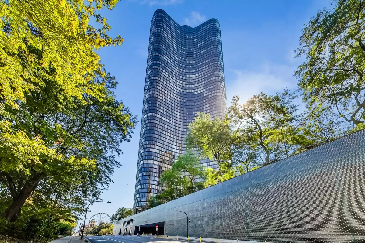 Chicago, IL 60611,505 N Lake Shore DR #708-709