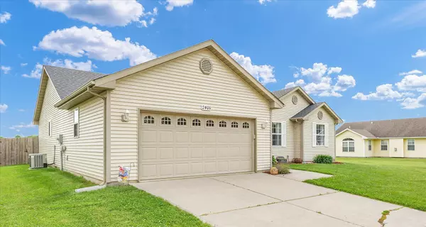 Urbana, IL 61802,2406 N Skyline DR