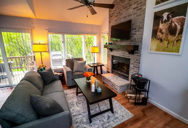 Galena, IL 61036,139 Walnut Hill DR