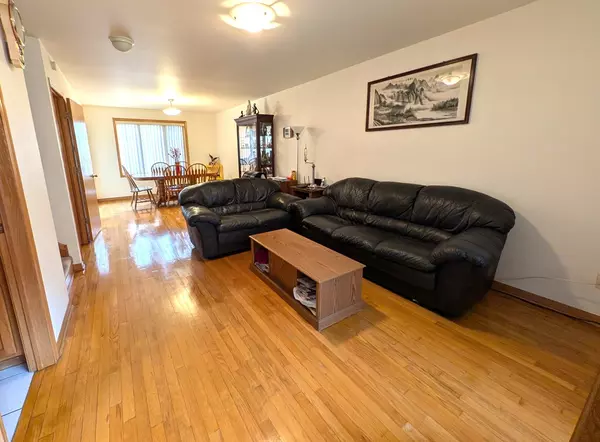 Chicago, IL 60608,2915 S Halsted ST #D