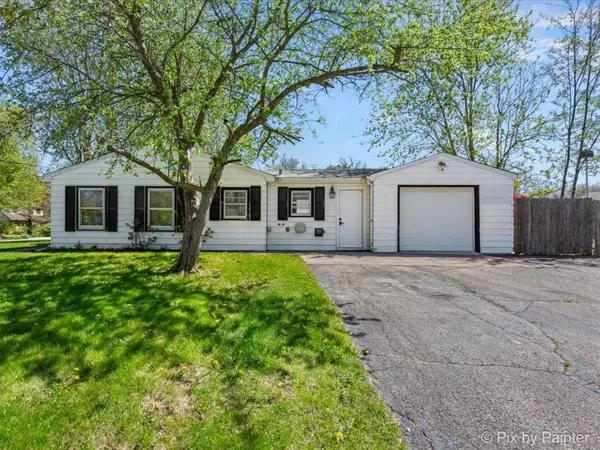 488 N 1st ST, Gurnee, IL 60031