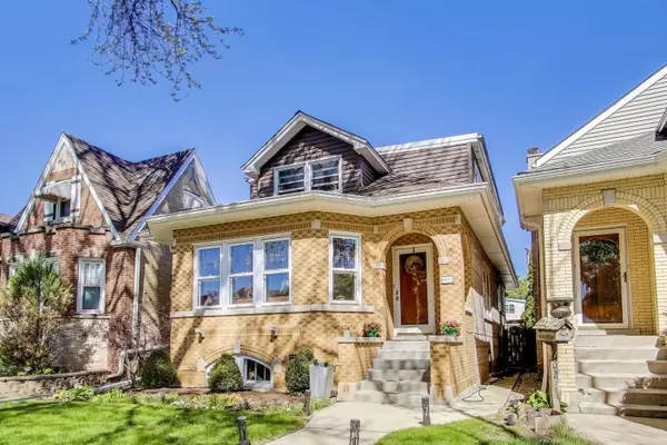 6031 N Marmora AVE, Chicago, IL 60646
