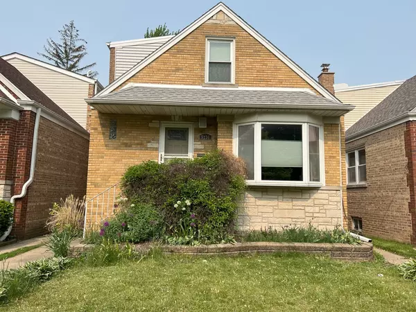 5236 N Mobile AVE, Chicago, IL 60630