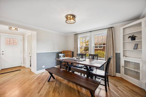 Crystal Lake, IL 60014,170 University ST