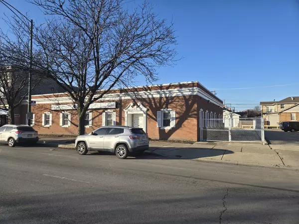4242 N Cicero AVE, Chicago, IL 60641
