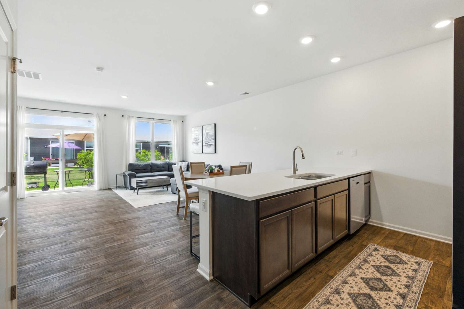 North Aurora, IL 60542,267 Ridley ST
