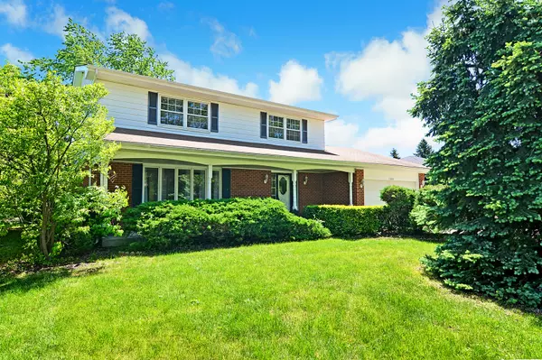 7205 Walden LN, Darien, IL 60561