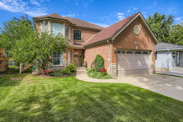816 S Spring RD, Elmhurst, IL 60126