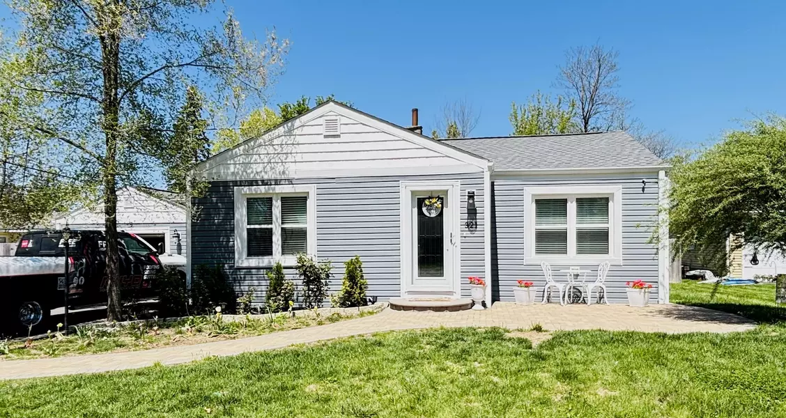 321 Lewis AVE, Wauconda, IL 60084