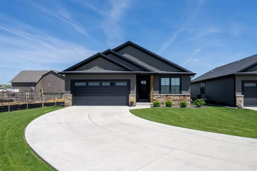1172 Hershey RD, Normal, IL 61761