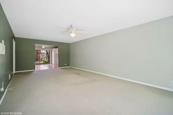 Highland Park, IL 60035,1475 Calais CIR