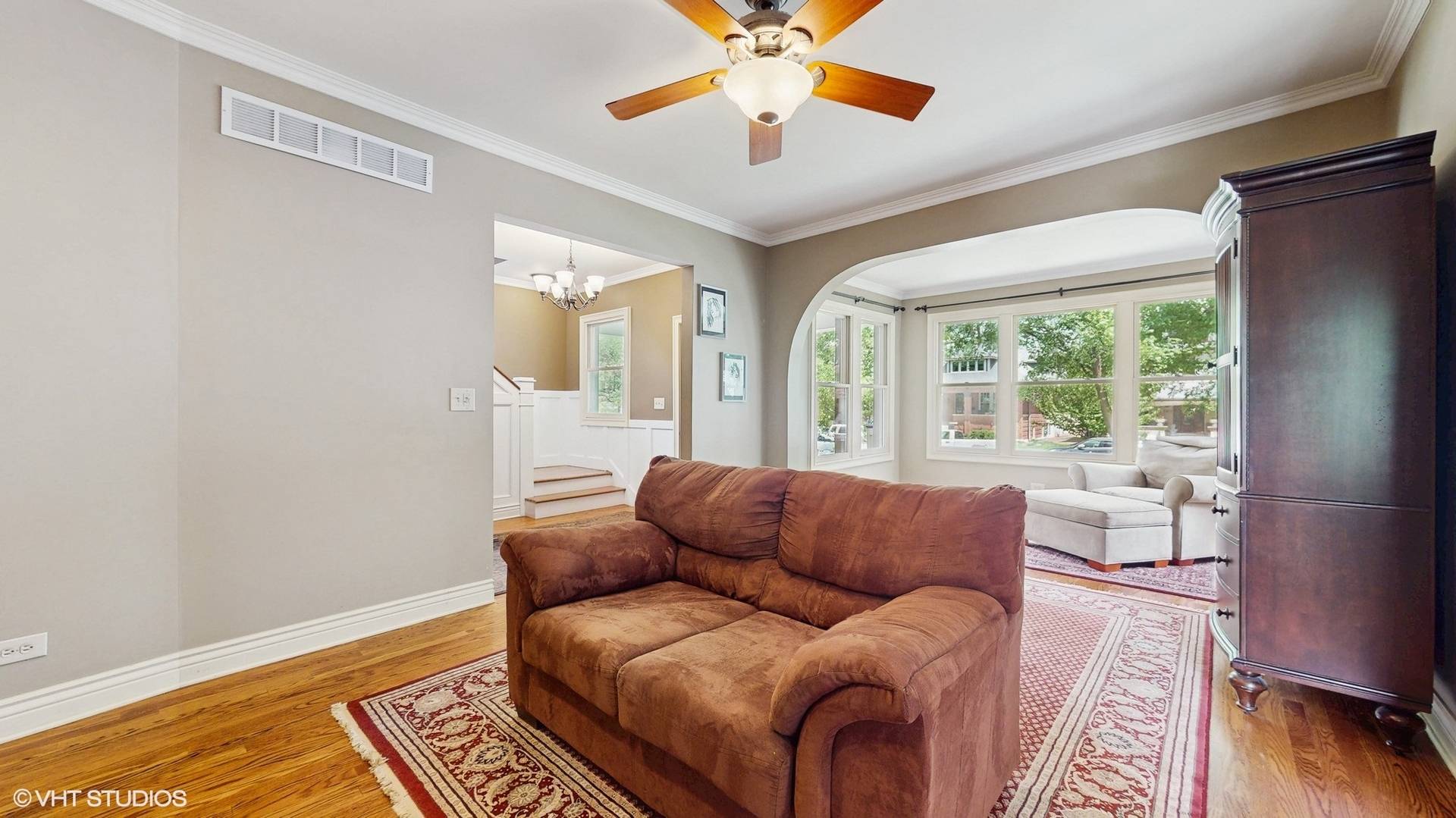 Oak Park, IL 60302,119 S Ridgeland AVE