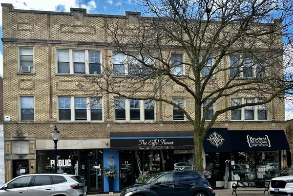 7 W Campbell ST #4, Arlington Heights, IL 60005