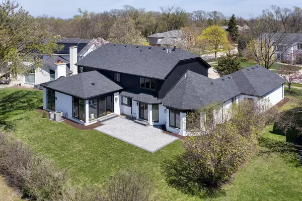 Northbrook, IL 60062,2128 Scotch Pine LN