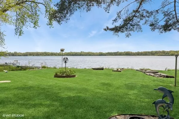 Mchenry, IL 60051,1311 W Northeast Shore DR