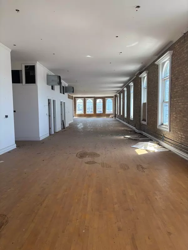 Chicago, IL 60642,1312 W North AVE