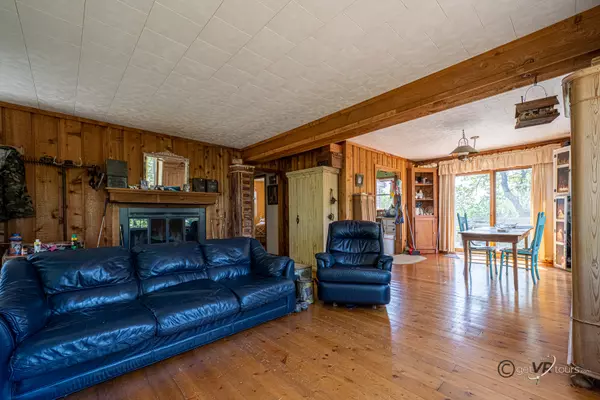 Scales Mound, IL 61075,5567 N Mill Creek RD