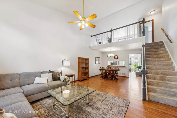 Naperville, IL 60565,507 Orleans AVE