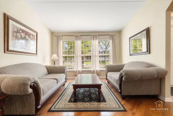 Crystal Lake, IL 60012,308 Kingsport CT