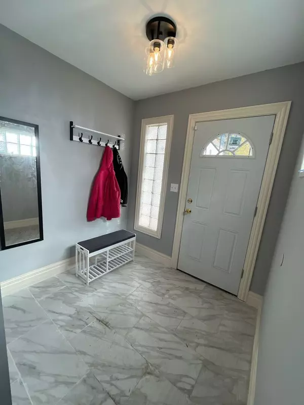 Chicago, IL 60619,7438 S Champlain AVE