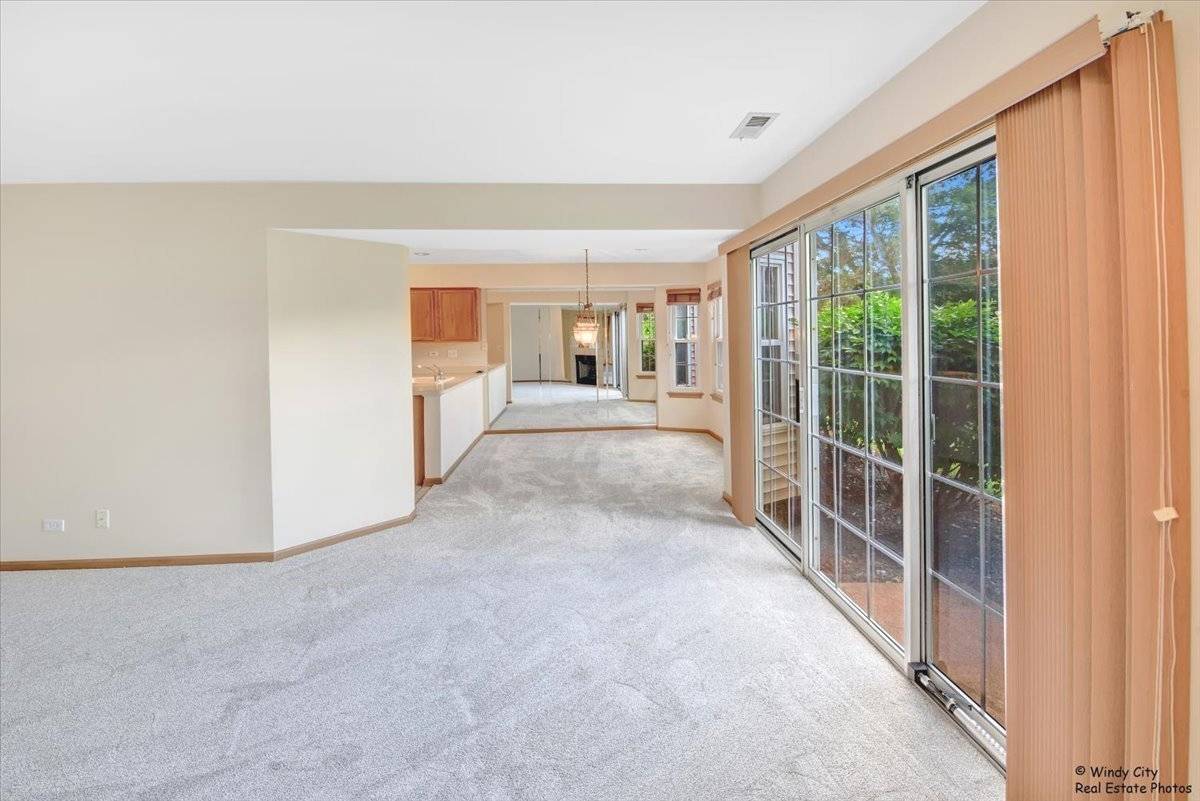 Itasca, IL 60143,319 E theodore LN