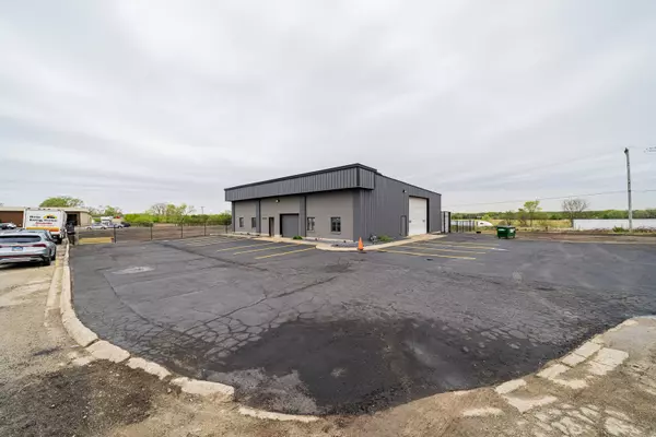 Joliet, IL 60433,20604 Burl CT