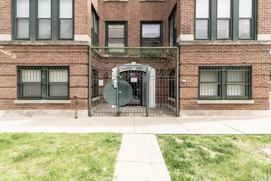 4639 S Saint Lawrence AVE #2, Chicago, IL 60653