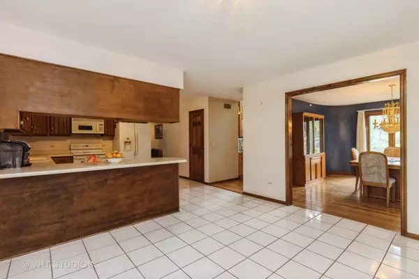 Wadsworth, IL 60083,38695 N Shagbark LN