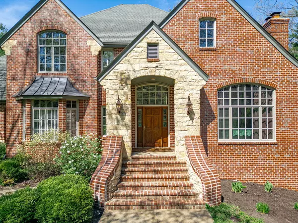 Caledonia, IL 61011,9430 Reserve DR