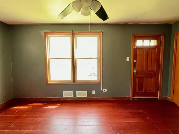 Summit, IL 60501,7304 W 57th ST