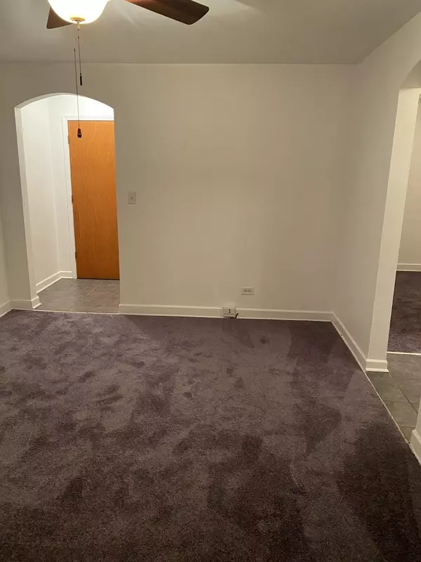 Bellwood, IL 60104,808 Bellwood AVE #1N