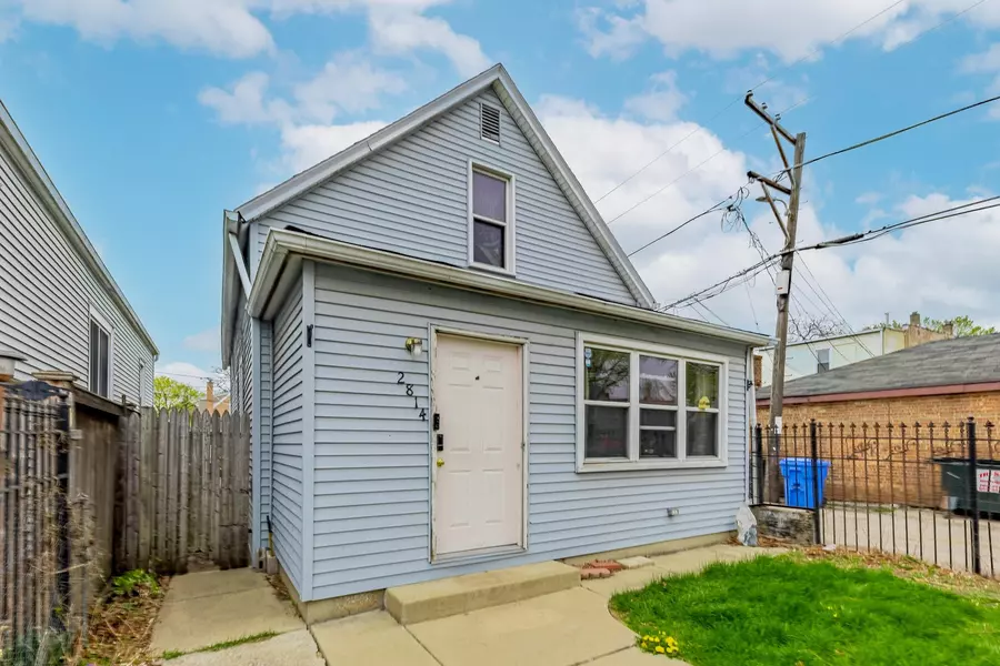 2814 W 40th ST, Chicago, IL 60632