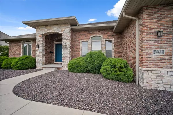 Normal, IL 61761,3682 Yellowstone DR