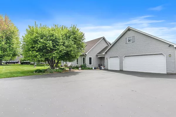 Johnsburg, IL 60051,3317 Cardington WAY