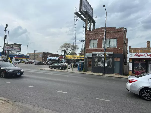 5948 W Diversey AVE, Chicago, IL 60639