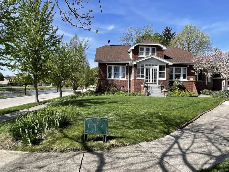 9600 WEST SHORE DR, Oak Lawn, IL 60453
