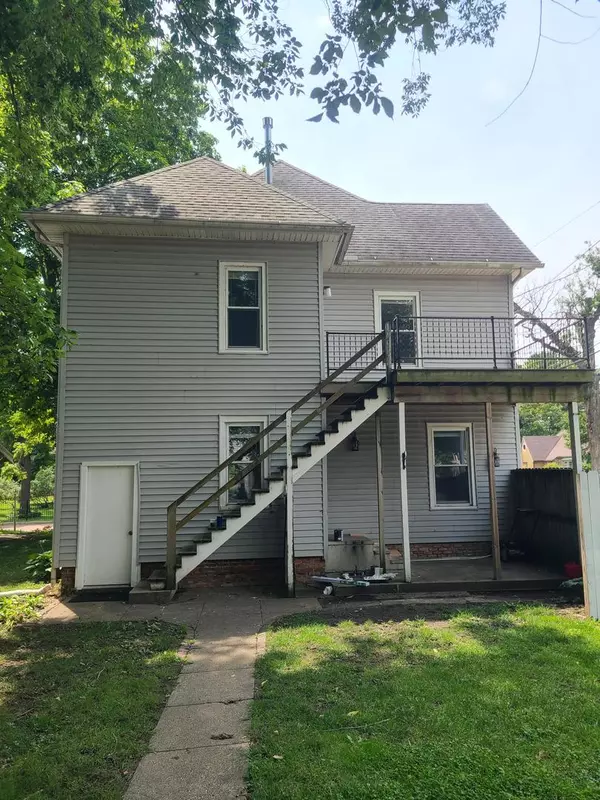 Sterling, IL 61081,212 11th AVE