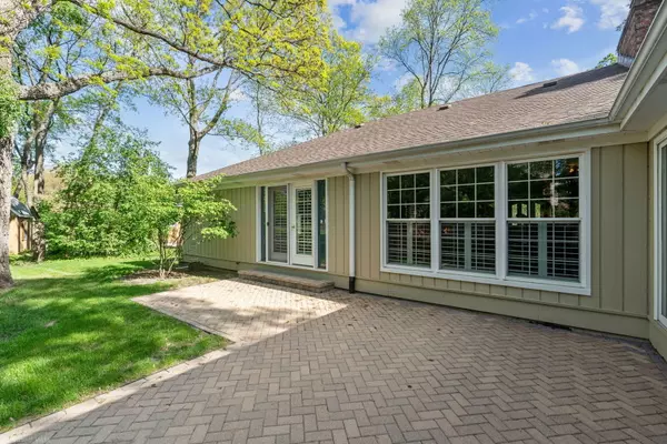 Bartlett, IL 60103,396 Jervey LN