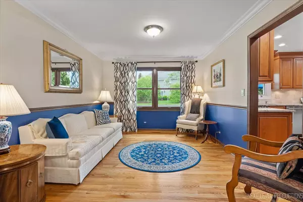 Lisle, IL 60532,6446 Hanover CT