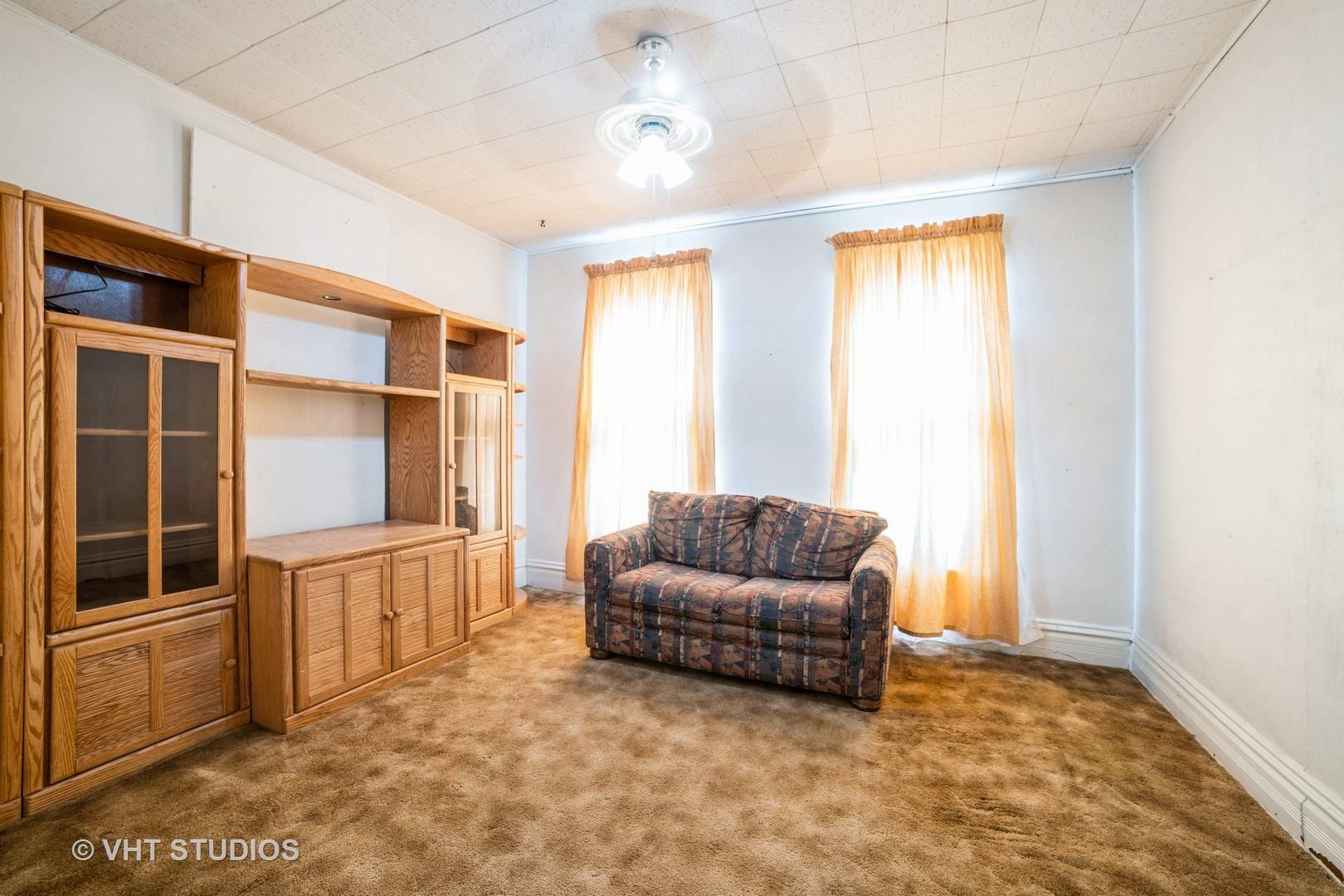 Elgin, IL 60120,164 S Porter ST