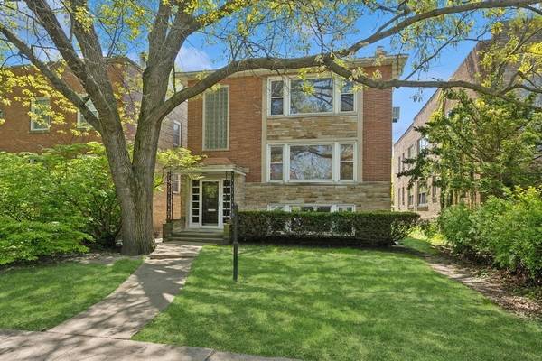 1214 Hull TER, Evanston, IL 60202