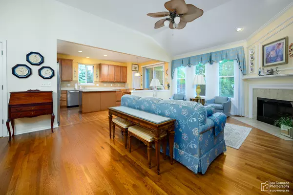 Orland Park, IL 60462,13251 Strandhill DR