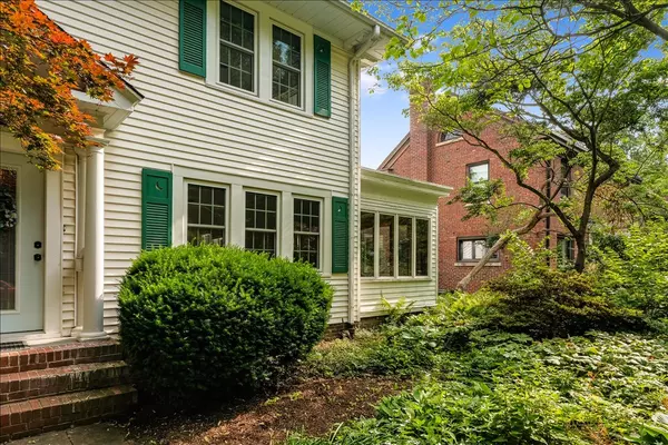 Urbana, IL 61801,408 W Iowa ST