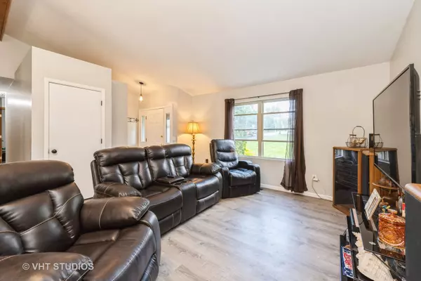 Wonder Lake, IL 60097,7509 Hickory