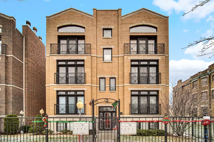 4450 S King DR #2S, Chicago, IL 60653