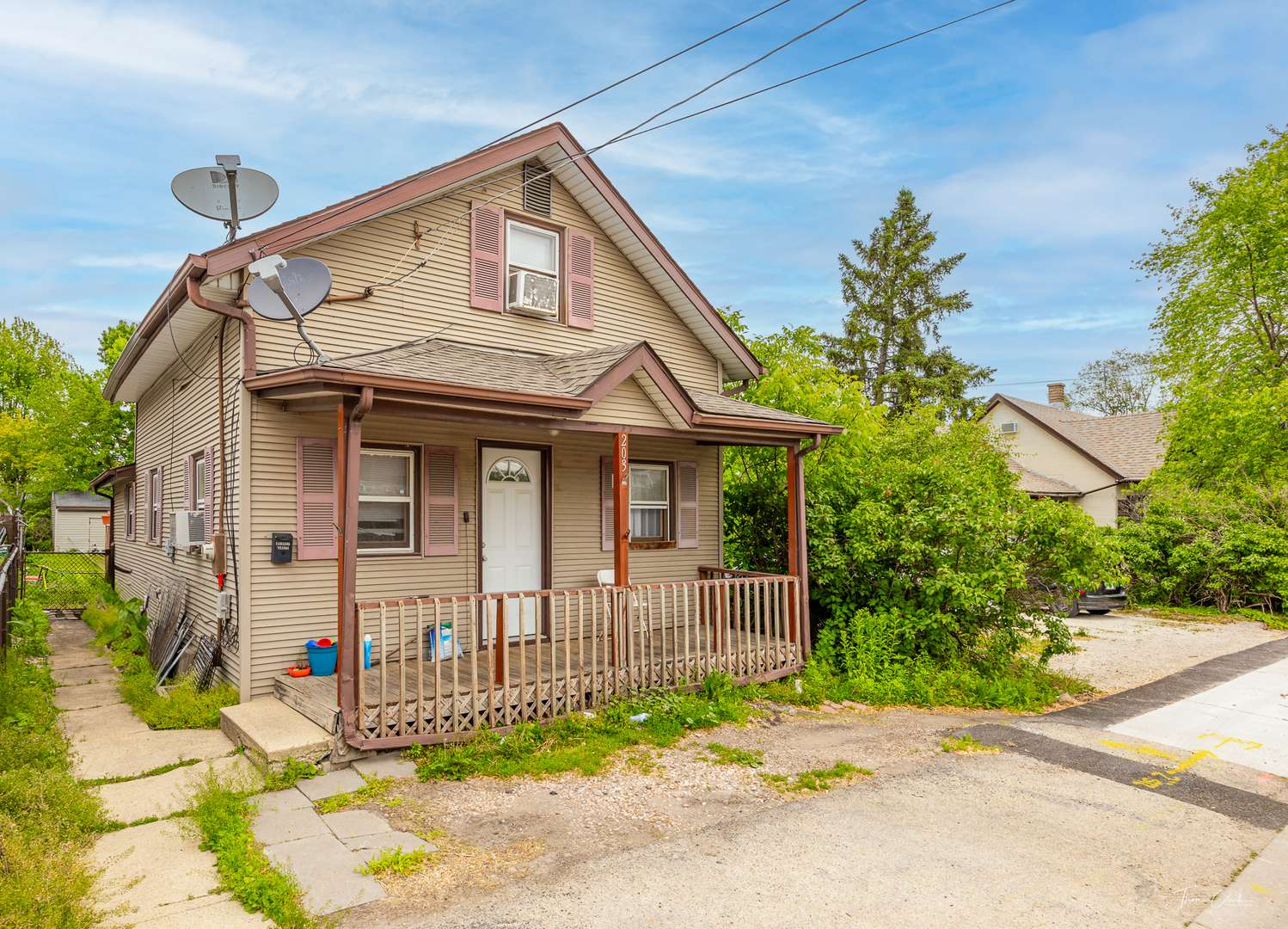 Joliet, IL 60435,203 Moran ST