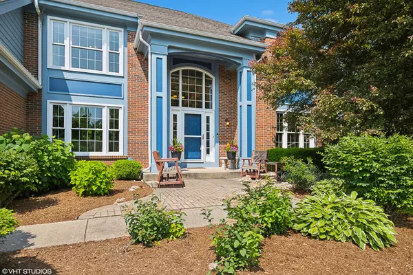 Buffalo Grove, IL 60089,2122 Birchwood LN